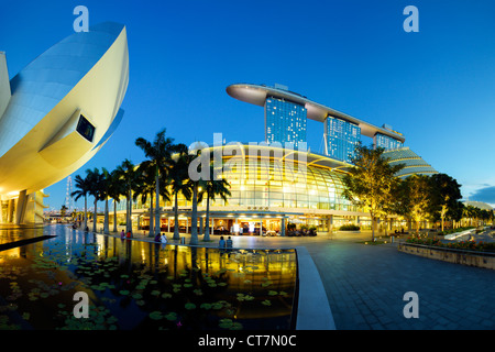 Süd-Ost-Asien, Singapur, Science Museum für Kunst und Marina Bay Sands, Marina Bay Stockfoto