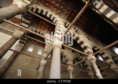 Passage in der Moschee von Sultan al-Nasir Muhammad auf der Zitadelle in Kairo, Ägypten Stockfoto