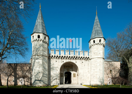 Türkei, Istanbul, Sultanahmet, Topkapi Saray, Bab-üs Selam, das Tor der Anrede, Eintritt in den zweiten Hof des Topkapi Palast Stockfoto