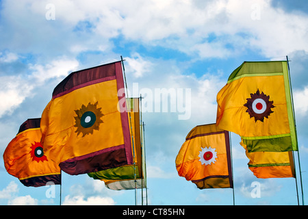 Flaggen auf Anzeige an Lloyd Park Croydon Surrey Stockfoto