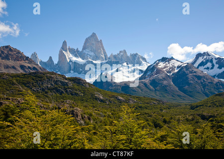 Blick auf Mount Fitzroy aus dem Mirador auf der Laguna de Los Tres trail Stockfoto