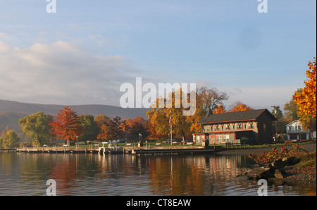 Die Stadt Gebäude in Hammondsport New York Keuka See entlang. Stockfoto