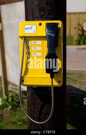 BT-Notruftelefon In einem küstennahen Parkhaus In Norfolk, England, 2012. Hohe Auflösung. Stockfoto