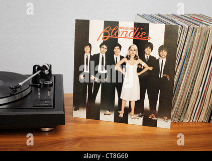 Parallele Linien ist das dritte Studioalbum American New-Wave-Band Blondie, 1978 veröffentlicht. Stockfoto