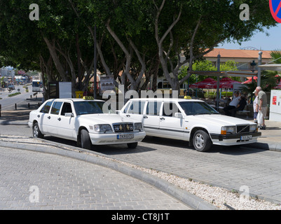 dh AYIA NAPA Zypern weiße Stretchlimousine taxis Stockfoto