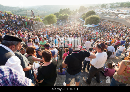 Traditionelle jährliche Pferderennen in Sedilo, Sardinien, mit religiösem Hintergrund am 6. Juli 2012. Stockfoto