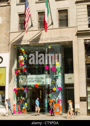 Ladenfront, Urban Outfitters, Fifth Avenue, New York Stockfoto