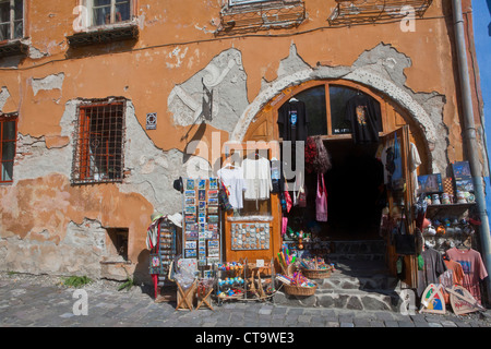 Vorderhaus eines Ladens in Sighisoara, Karpaten Siebenbürgens, Târnava Mare Fluss Mureş Grafschaft, Rumänien, Osteuropa, EU Stockfoto