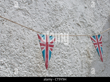 Union Jack gegen Wand Stockfoto