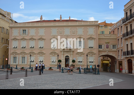 Ansicht des Platzes, Place du Palais, Monaco-Ville, Fürstentum von Monaco Stockfoto