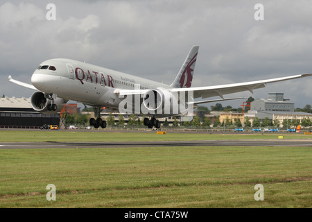 BOEING 787 QATAR AIRWAYS BEI FARNBOROUGH AIR SHOW 2012 DREAMLINER Stockfoto