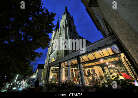 Kathedrale von St. Johann im Pongau in der Nacht, Salzburger Land, Österreich Stockfoto