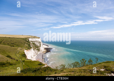 Die weißen Klippen von Dover sind eine der spektakulärsten Naturphänomene Großbritanniens. Stockfoto