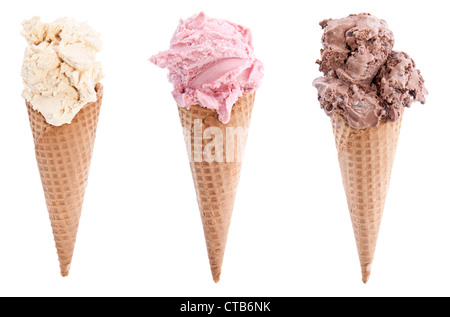 Verschiedene Arten von Eis in einem Waffeln isoliert auf weißem Hintergrund Stockfoto