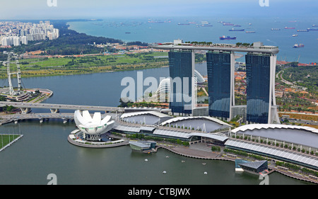 Luftaufnahme des Marina Bay und Marina Bay Sands in Singapur. Stockfoto