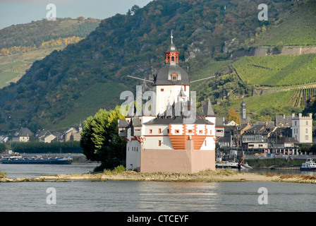 Pfalz (Pfalzgrafenstein) Burg Mautstation auf dem Rhein in den Rhein Schlucht, Deutschland Stockfoto