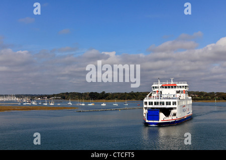 4129. Wight-Link Fähre verlassen Lymington, Hampshire, UK Stockfoto