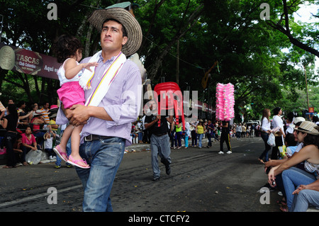 "Festival Folclorico del Bambuco" (San Pedro y San Juan) in NEIVA. Abteilung von Huila. Kolumbien Stockfoto