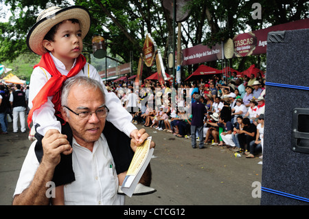 "Festival Folclorico del Bambuco" (San Pedro y San Juan) in NEIVA. Abteilung von Huila. Kolumbien Stockfoto