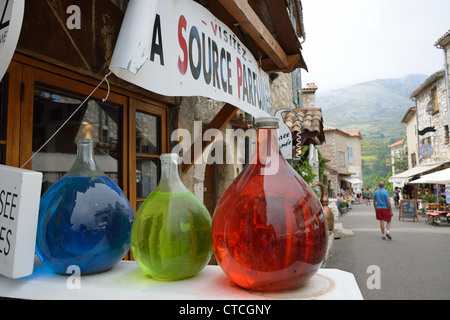 Parfumier (Parfüm) laden in Passage des Scornaches, Gourdon, Côte d ' Azur, Alpes-Maritimes, Provence-Alpes-Côte d ' Azur, Frankreich Stockfoto