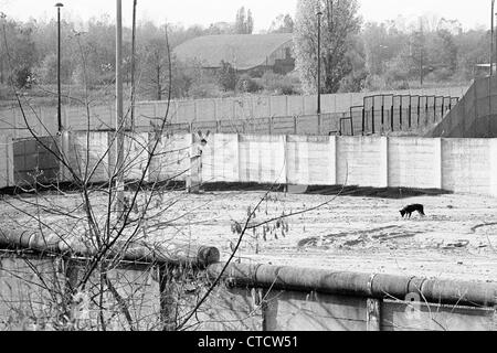 Die Berliner Mauer in Staaken während des Kalten Krieges in den 1980er Jahren Stockfoto