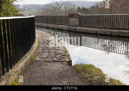 Der Avon Aquädukt ist eine schiffbare Aquädukt auf dem Union-Kanal in der Nähe von Linlithgow, West Lothian Stockfoto