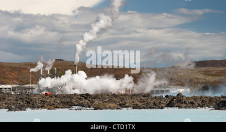 Pano von Svartsengi Geothermie-Kraftwerk, Südwest Island in der Nähe von Blue Lagoon Stockfoto