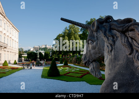 Mirabellgarten und Schloss im Sommer, Salzburg Österreich Stockfoto