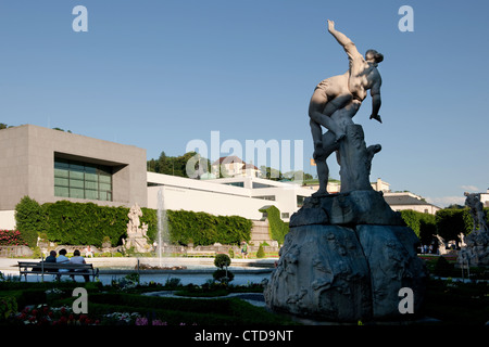 Mirabellgarten und Schloss im Sommer, Salzburg Österreich Stockfoto