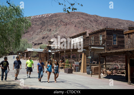 Calico Ghost Town, eine 1880 s Silber Bergbaustadt in der Mojave-Wüste, die als Touristenattraktion restauriert wurde Stockfoto