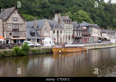 Dinan Port am Rance River, Dinan, Bretagne, Frankreich Stockfoto