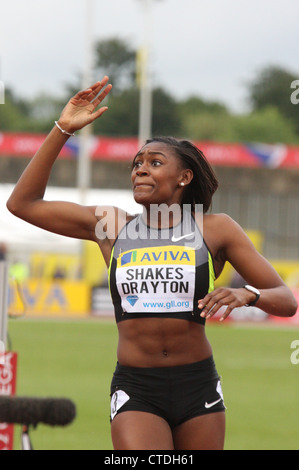 Perri Shakes-Drayton nach dem Gewinn der Frauen 400 m bei AVIVA London Grand Prix 2012 im Crystal Palace, London, England. Stockfoto