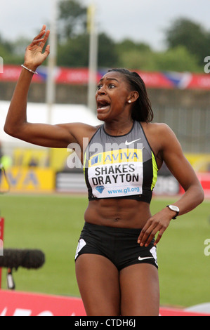 Perri Shakes-Drayton nach dem Gewinn der Frauen 400 m bei AVIVA London Grand Prix 2012 im Crystal Palace, London, England. Stockfoto