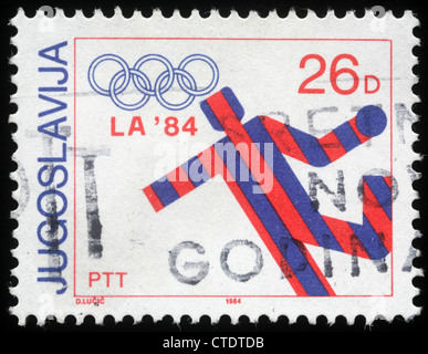 Jugoslawien - CIRCA 1984: Eine Briefmarke gedruckt in Jugoslawien zeigt Olympische Spiele in Los Angeles, ca. 1984 Stockfoto