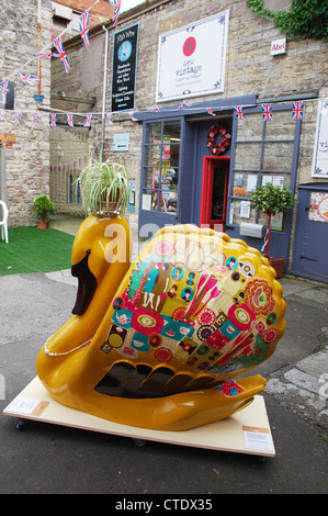 künstlerische Darstellung der Schwan Skulpturen in Wells, Somerset UK Stockfoto