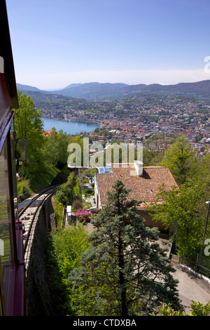 Blick auf Monte Bre Standseilbahn, Lago di Lugano, Lugano, Tessin, Schweiz, Europa Stockfoto