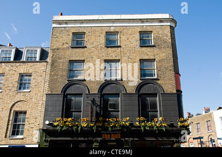 Das Bull Public House, Upper Street, Islington, London England UK Stockfoto