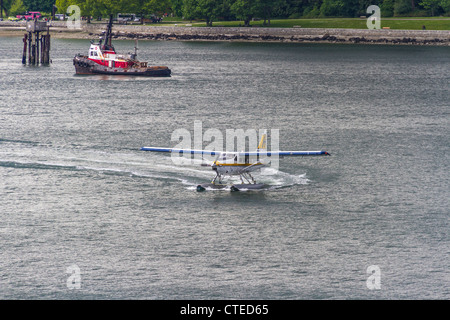 Wasserflugzeug im Hafen von Vancouver in Vancouver, British Columbia, Kanada. Stockfoto