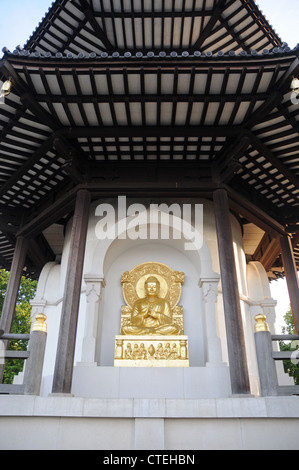 Ein buddhistischer Tempel in Battersea Park, London. Stockfoto