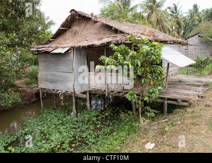 Bauernhaus in der Landschaft rund um Siem Reap in Kambodscha Stockfoto