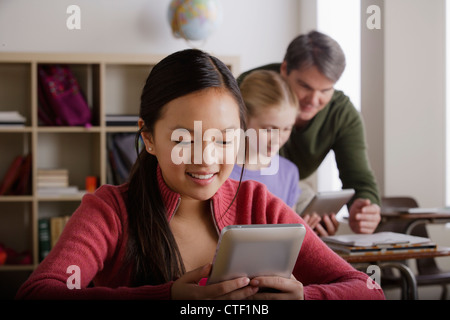 USA, California, Los Angeles, Lehrer und Jugendliche Schüler (14-15) Stockfoto