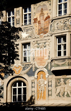 München, malte Barockhaus am Rindermarkt Ecke Stockfoto