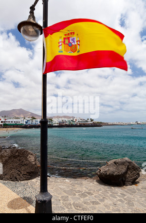 Geschäfte am Wasser vorne - Playa Blanca, Lanzarote, Kanarische Inseln, Spanien, Europa Stockfoto