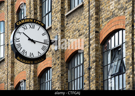 Camden Lock Market Hall Uhr. Camden Town. London Stockfoto