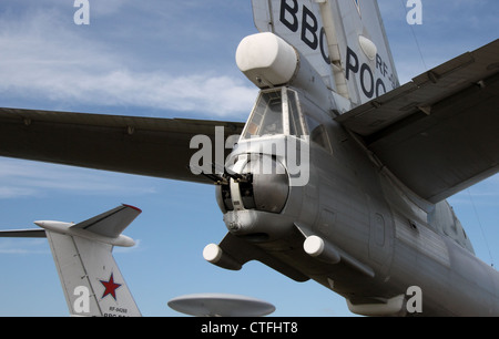 Turbo-Propeller strategische Bomber-Trägerrakete Tupolev Tu-95MS Bear (der internationalen Luft-und Salon MAKS-2011) Stockfoto