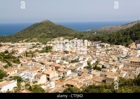 Luftaufnahme des Capdapera, eine typische spanische Stadt, Mallorca/Mallorca Stockfoto