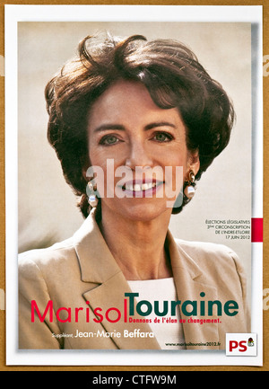 Französische nationale Wahlplakate und Flyer für Marisol Touraine (UMP - Center Rechtsextremismus) - Indre-et-Loire, Frankreich. Stockfoto