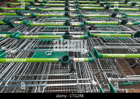 Waitrose Supermarkt Einkaufswagen, Stroud, Gloucestershire, UK Stockfoto