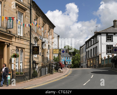 Das Old Court House im Sommer Main Street Cockermouth Cumbria England Großbritannien GB Großbritannien Stockfoto