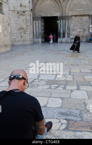 Der Hof außerhalb der Grabeskirche. Altstadt von Jerusalem. Israel. Stockfoto